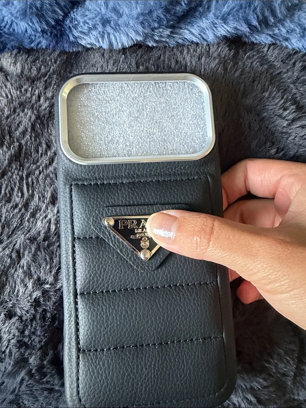 iPhone 17 pro max- Black with emblem